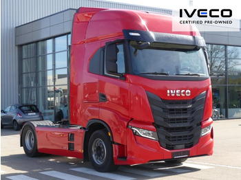 شاحنة جرار IVECO S-WAY