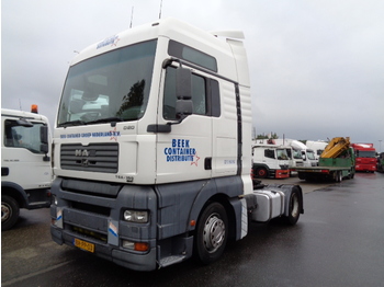 شاحنة جرار MAN TGA 18-390 XXL