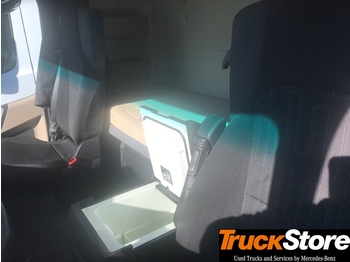 شاحنة جرار Mercedes-Benz Actros ACTROS 1845 LS