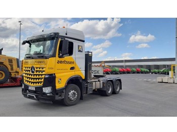 شاحنة جرار Mercedes-Benz Arocs 3348s