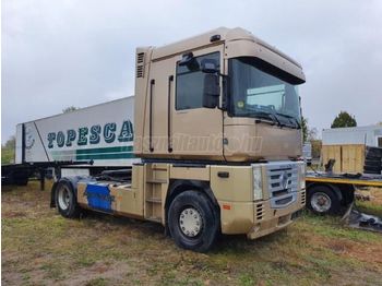 شاحنة جرار RENAULT Magnum 480 dxi Vontató