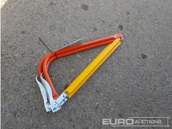 معدات الورش Unused Bow Saw (3 of) / Sierra de Arco: صور 1