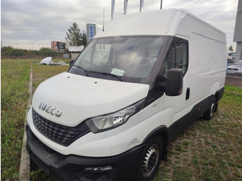 ميكروباص IVECO Daily 35s16