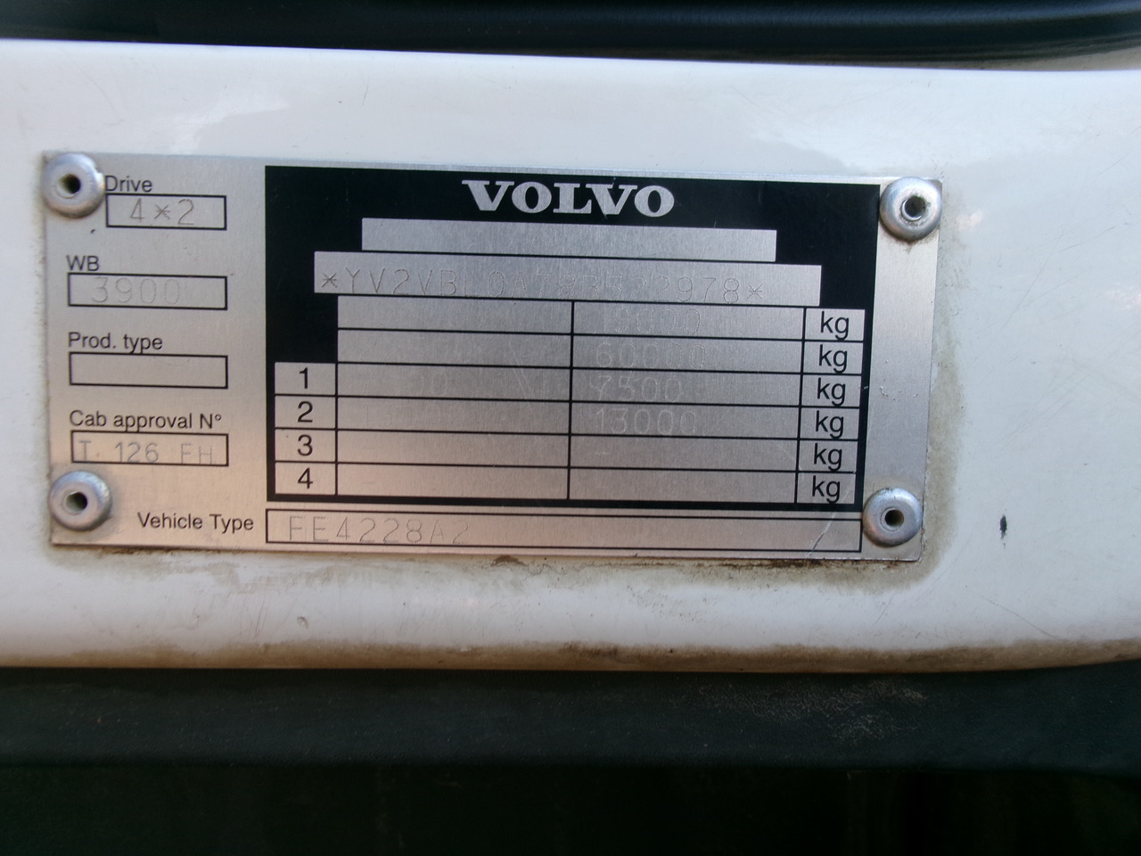شاحنة صهريج لنقل الوقود Volvo FE 280 4x2 fuel tank 13.3 m3 / 4 comp: صور 33