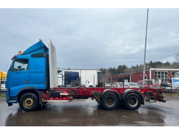 Volvo FH16-610 6x4 Euro 5  - شاحنة قطع الأشجار: صور 3