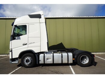 شاحنة جرار Volvo FH 420 EURO 6 GLOBETROTTER: صور 1