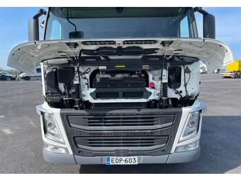 الشاسيه شاحنة Volvo FM480 6x2/4 alusta: صور 4