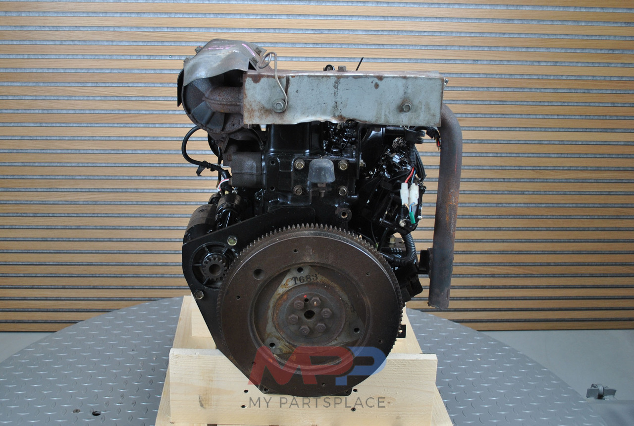 المحرك - جرار YANMAR 3TN75: صور 10