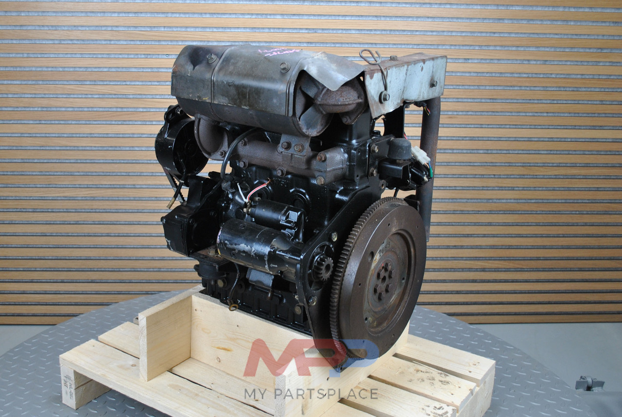 المحرك - جرار YANMAR 3TN75: صور 7