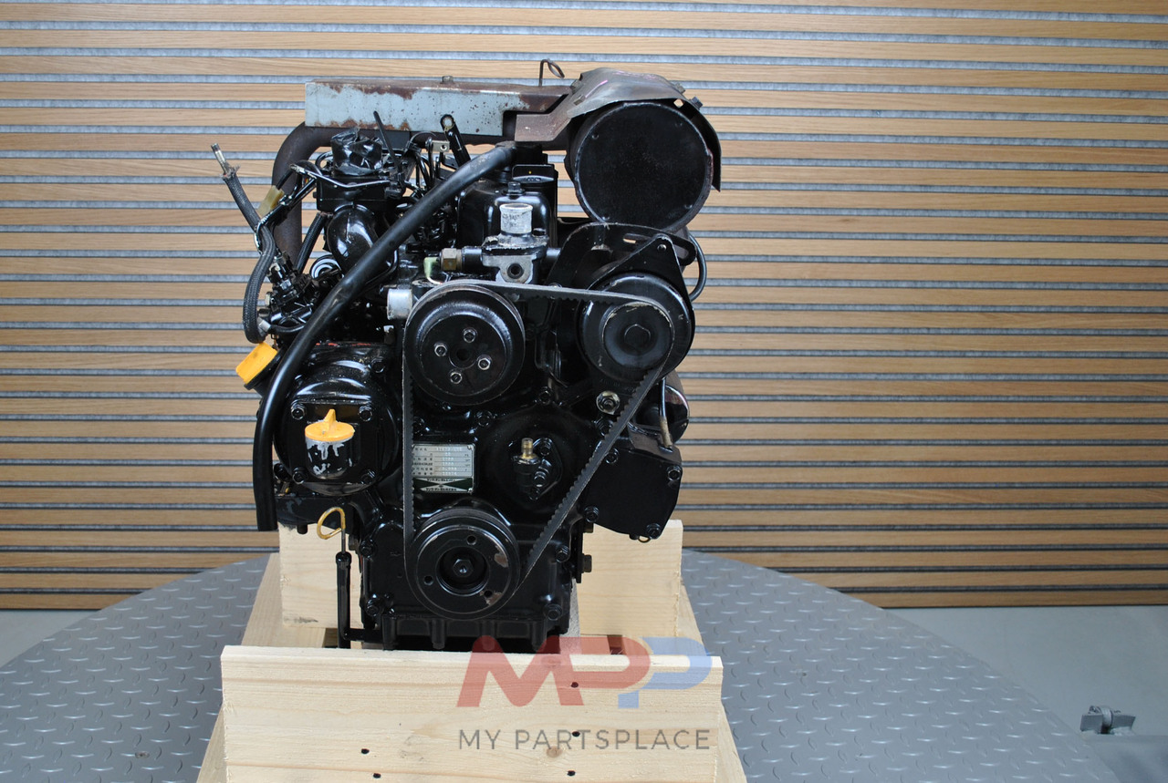 المحرك - جرار YANMAR 3TN75: صور 20