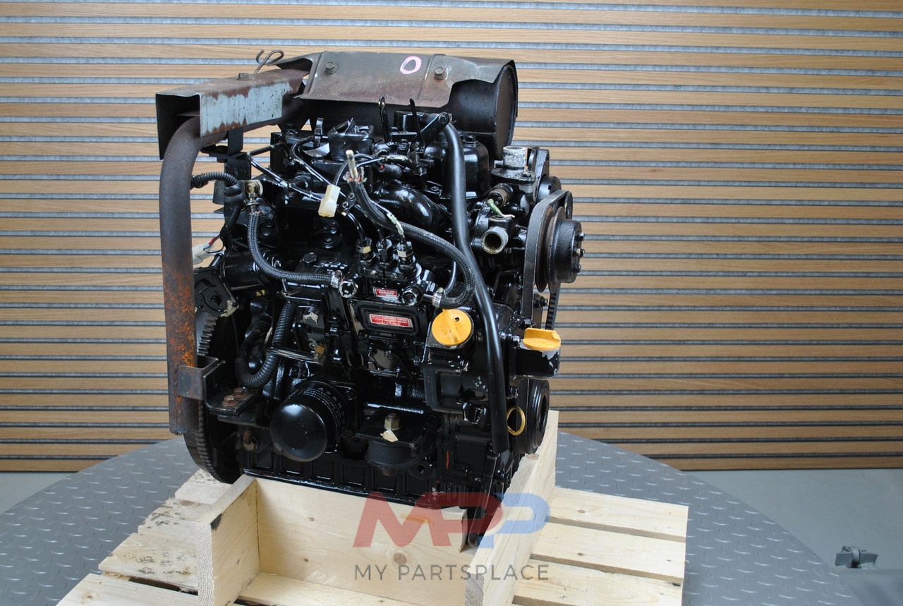 المحرك - جرار YANMAR 3TN75: صور 16
