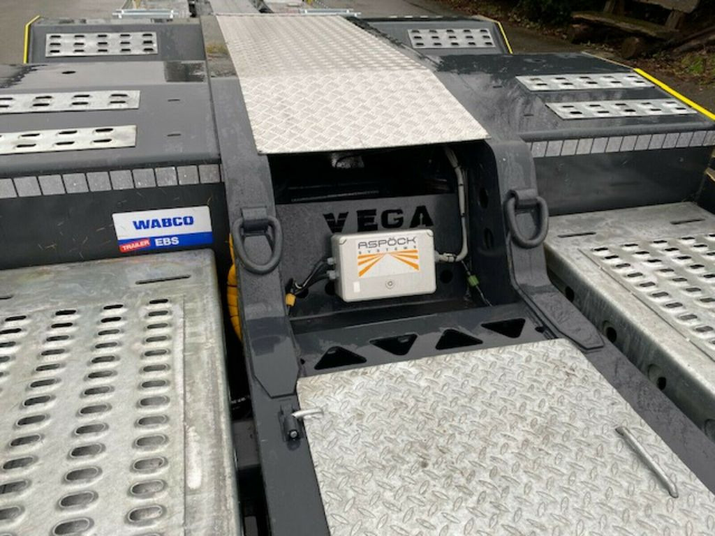Vega Truck Carrier Zink+Lenk+LED  - شاحنة نقل سيارات نصف مقطورة: صور 5