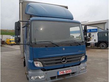 Mercedes-Benz ATEGO 822 4x2L Klima, Luftgef.,AHK,Spoiler,TÜV  - الشاحنات الصغيرة ستائر: صور 1