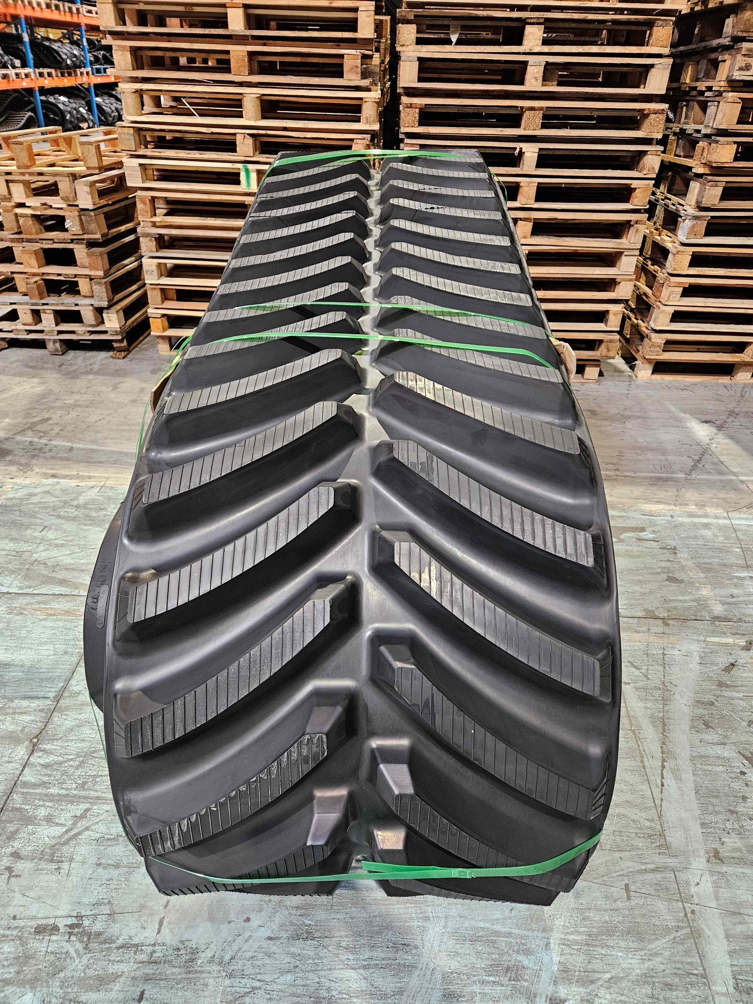 LEACH LEWIS RUBBER TRACKS LIMITED undefined: صور 2