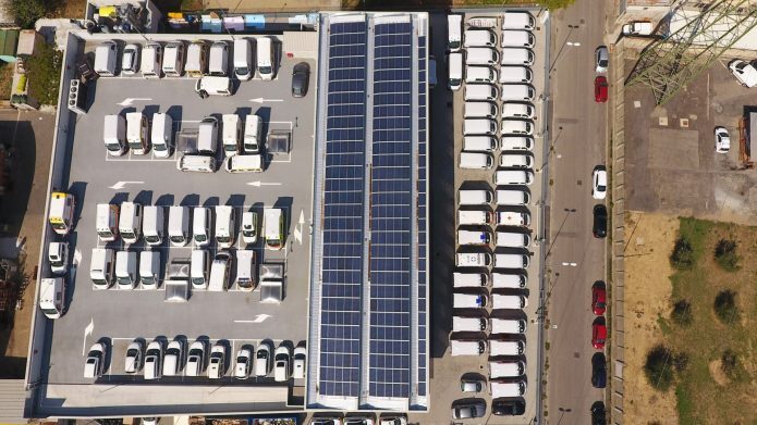 ORION AMBULANZE usato - سيارة بلدية RENAULT undefined: صور 4