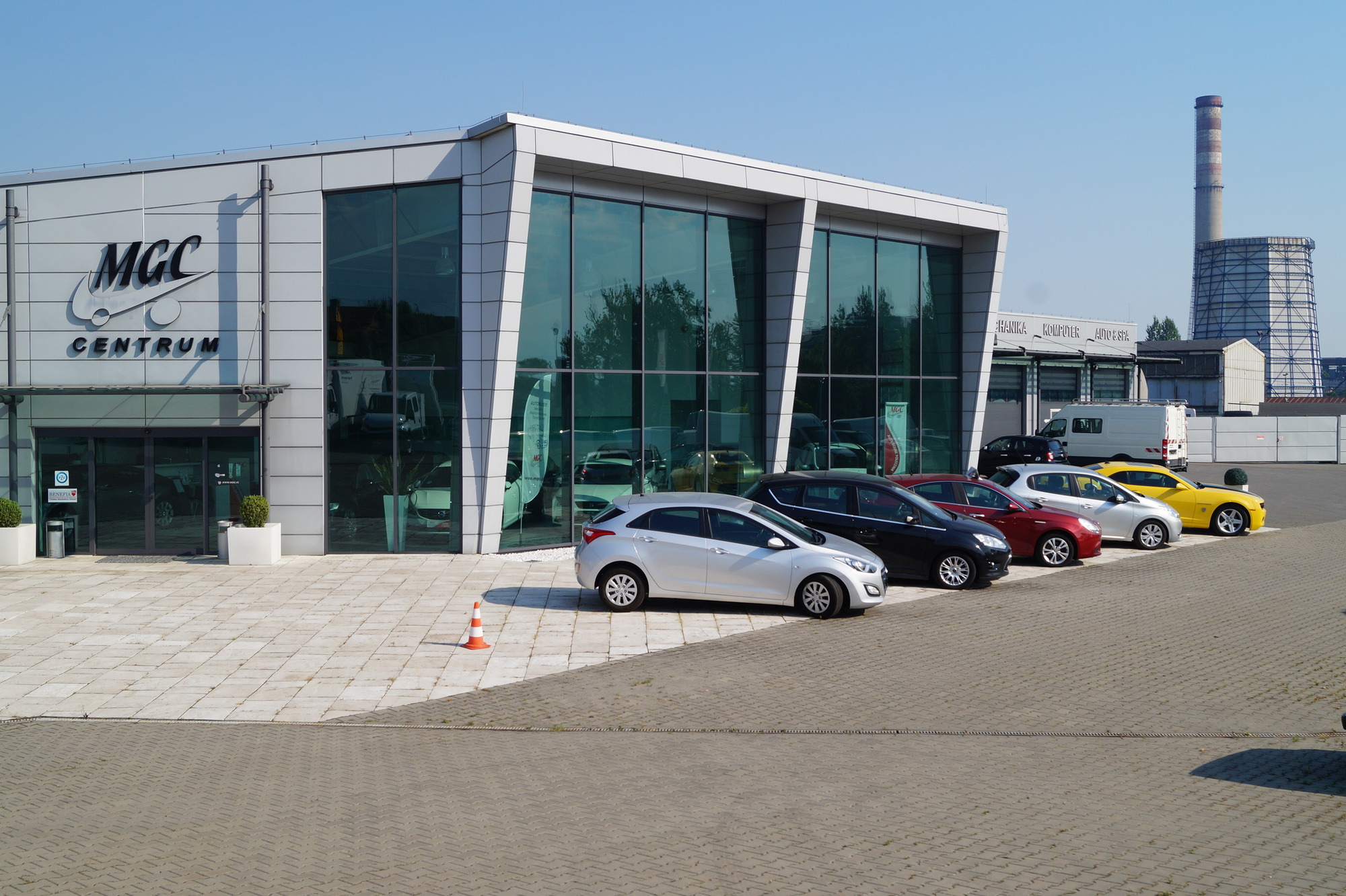 MGC CENTRUM SAMOCHODOW DOSTAWCZYCH - اعلانات لبيع: undefined: صور 1