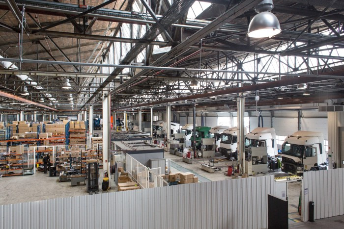 Renault Trucks France - شاحنة RENAULT - سنة: 2015, ديزل undefined: صور 5