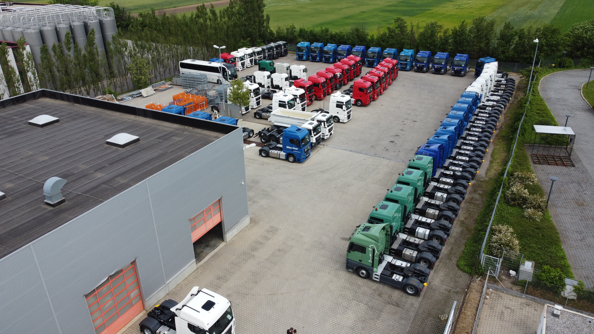 MHS Truck Center GmbH undefined: صور 2