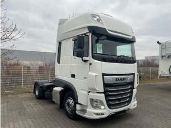 شاحنة جرار DAF XF 480