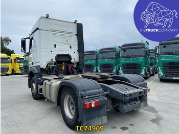 شاحنة جرار Mercedes-Benz Arocs 1943: صور 3