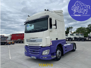 شاحنة جرار DAF XF 460