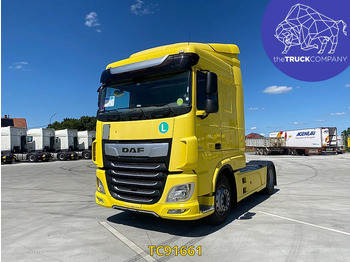 شاحنة جرار DAF XF