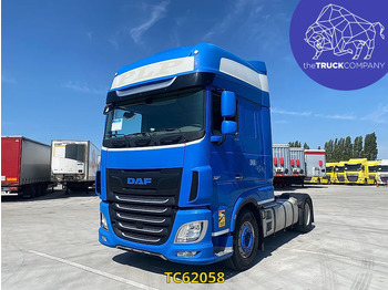 شاحنة جرار DAF XF