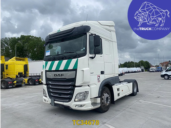 شاحنة جرار DAF XF