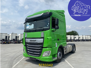 شاحنة جرار DAF XF