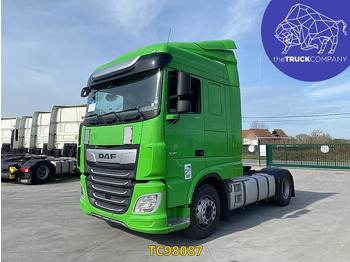 شاحنة جرار DAF XF