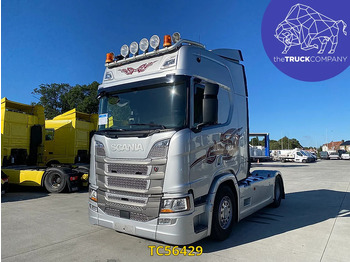 شاحنة جرار SCANIA R 500