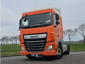 شاحنة جرار DAF XF 450
