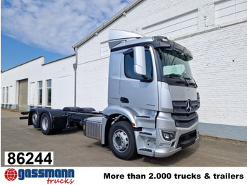 الشاسيه شاحنة MERCEDES-BENZ Actros 2553
