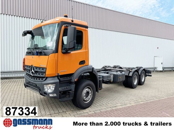 الشاسيه شاحنة MERCEDES-BENZ Arocs