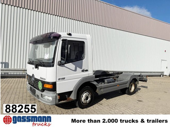 الشاسيه شاحنة MERCEDES-BENZ Atego 815