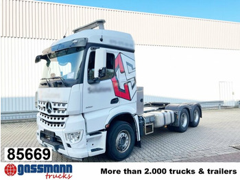 شاحنة جرار MERCEDES-BENZ Arocs 3351