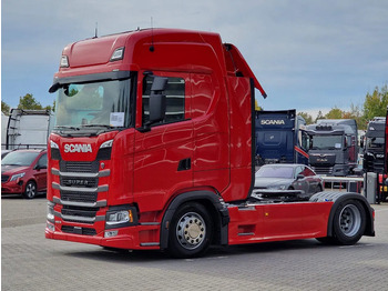 شاحنة جرار Scania S460 Highline 4x2 - Lowdeck - New - Retarder - Night clima - 2x tank - Led - Full spoiler: صور 3 شاحنة جرار Scania S460 Highline 4x2 - Lowdeck - New - Retarder - Night clima - 2x tank - Led - Full spoiler: صور 3