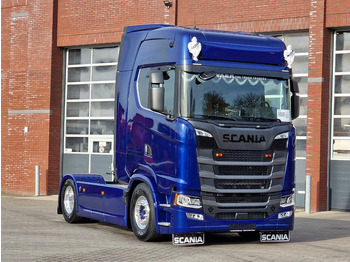 شاحنة جرار SCANIA S 660 V8