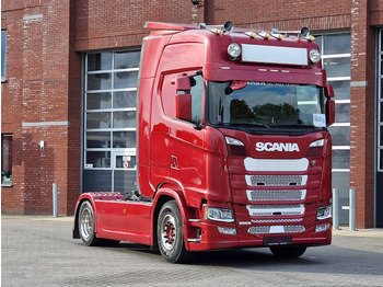 شاحنة جرار SCANIA S 500
