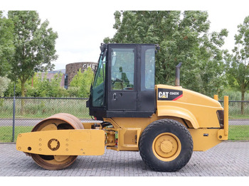 مدحلة CATERPILLAR