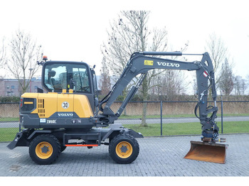 حفارة على عجلات Volvo EW 60 E | DEMO | 30 KM/H | ROTOTILT + GRIPPER | BUCKET: صور 4