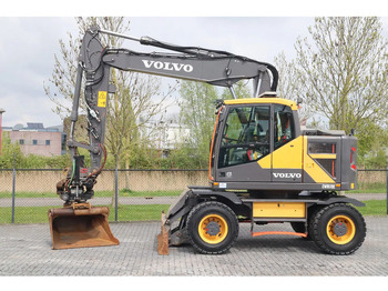 حفارة على عجلات VOLVO EWR170E