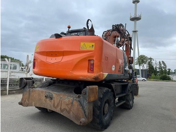حفارة على عجلات Hitachi ZX140W-5B: صور 3