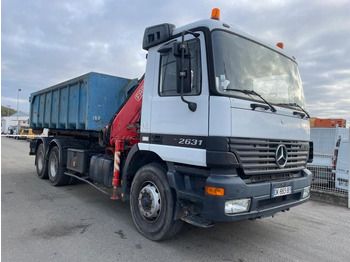 شاحنة ذات الخطاف MERCEDES-BENZ Actros 2631
