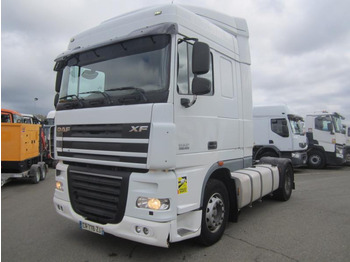 شاحنة جرار DAF XF 105 460