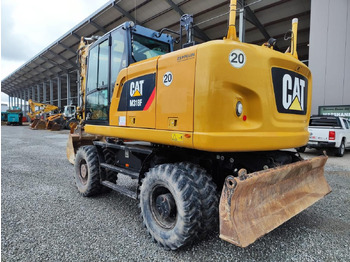 حفارة على عجلات CATERPILLAR M318F
