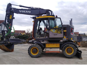 حفارة على عجلات VOLVO EWR170E