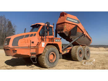 شاحنة قلابة للمحاجر DOOSAN DA40