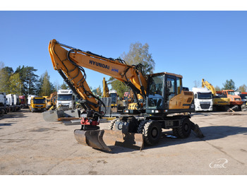 حفارة على عجلات HYUNDAI