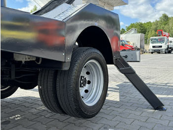 مصاعد الازدهار محمولة على شاحنة Nissan Cabstar: صور 5